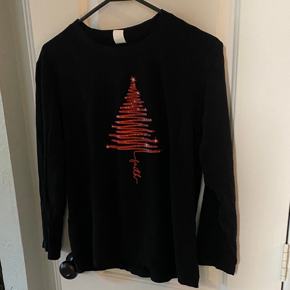 women’s christmas tee